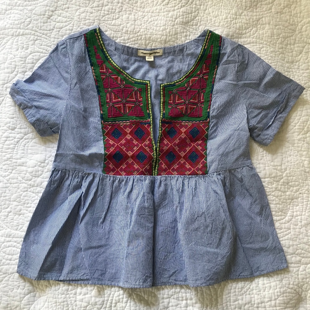 American Eagle Outfitter Embroidered Top